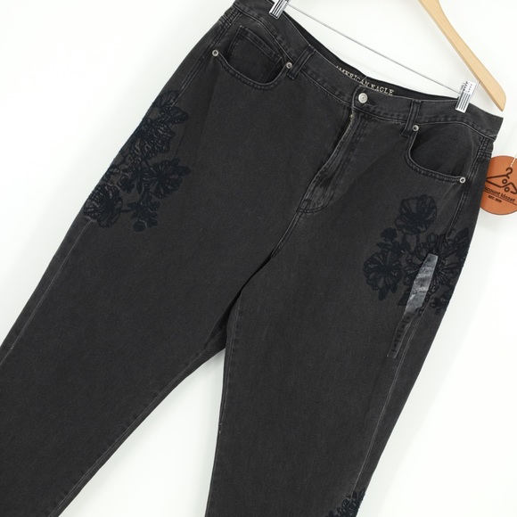 NWOT American Eagle Black Washed Embroidered Mom Jeans - Picture 7 of 12